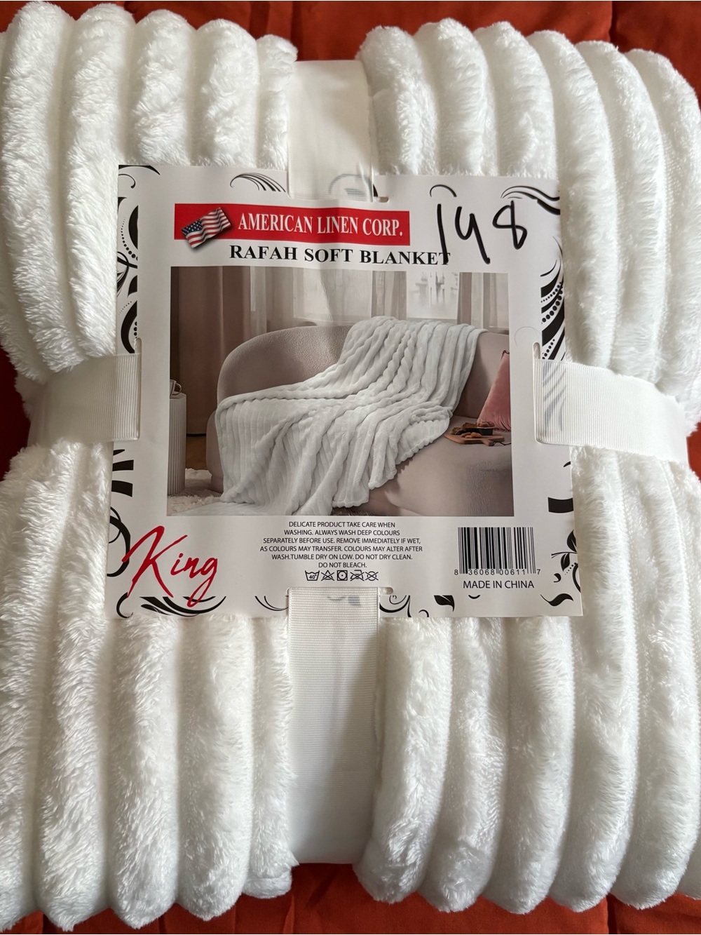 Rafah Soft Blanket in White - King